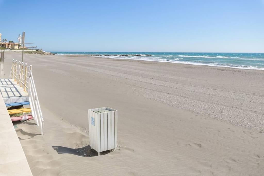 Beachfront Apartment Madrid 709 Torrox Zewnętrze zdjęcie
